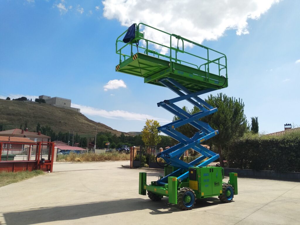 Autoescuela para sacarse el curso operador de plataformas elevadoras Valencia