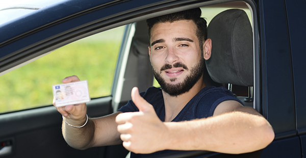 Somos de las mejores autoescuelas Valencia para sacarse el carnet de conducir