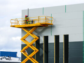 Autoescuela para sacarse el curso de operador de plataformas elevadoras en Valencia