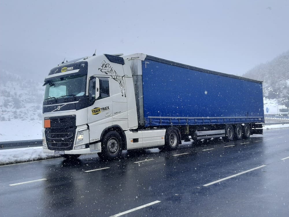 Autoescuela para el carnet de tráiler en Valencia
